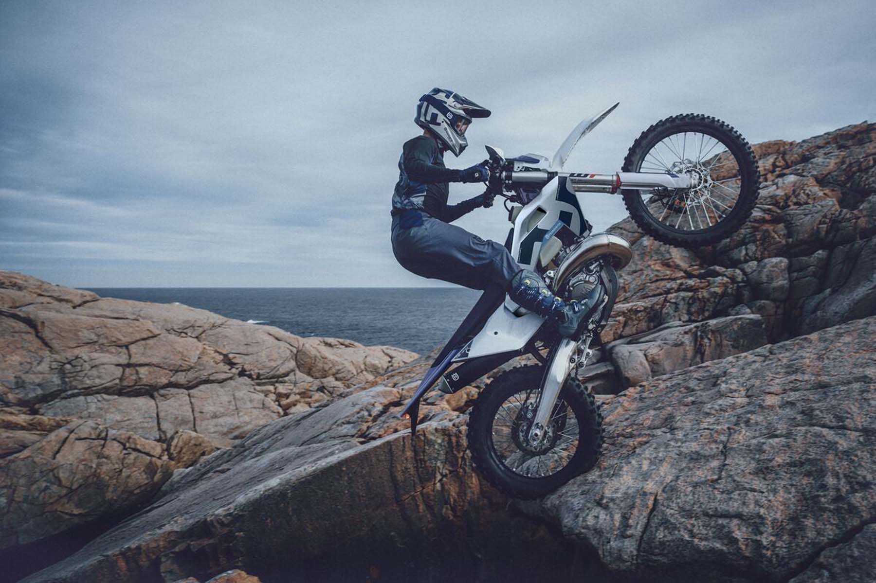 ---Husqvarna_Enduro_2026_05.jpg